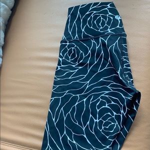 🌹 NWOT Lululemon high rise wunder under legging
